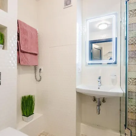 Artal On Obolonsky Avenue 31 Apartment